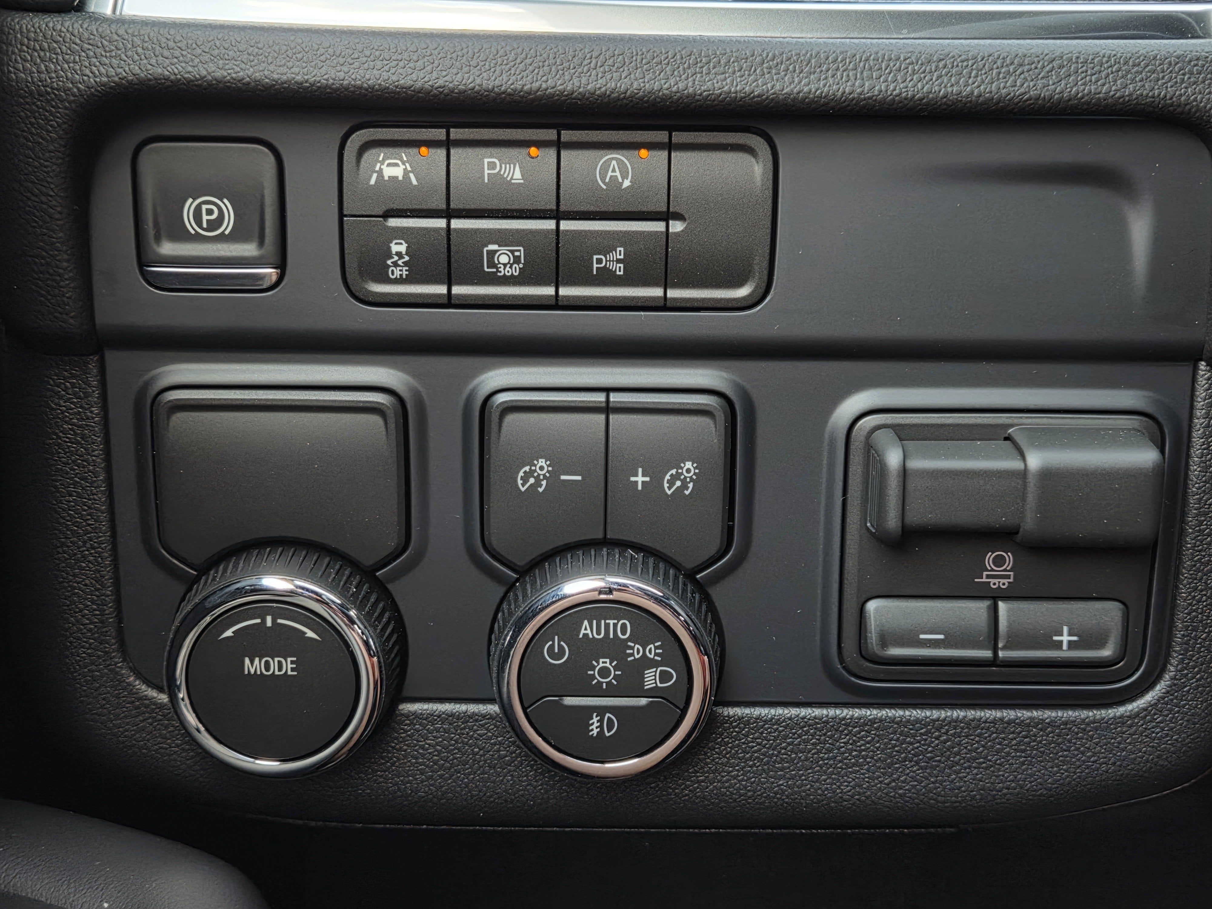 2027 Chevrolet Tahoe RST - Photo 15