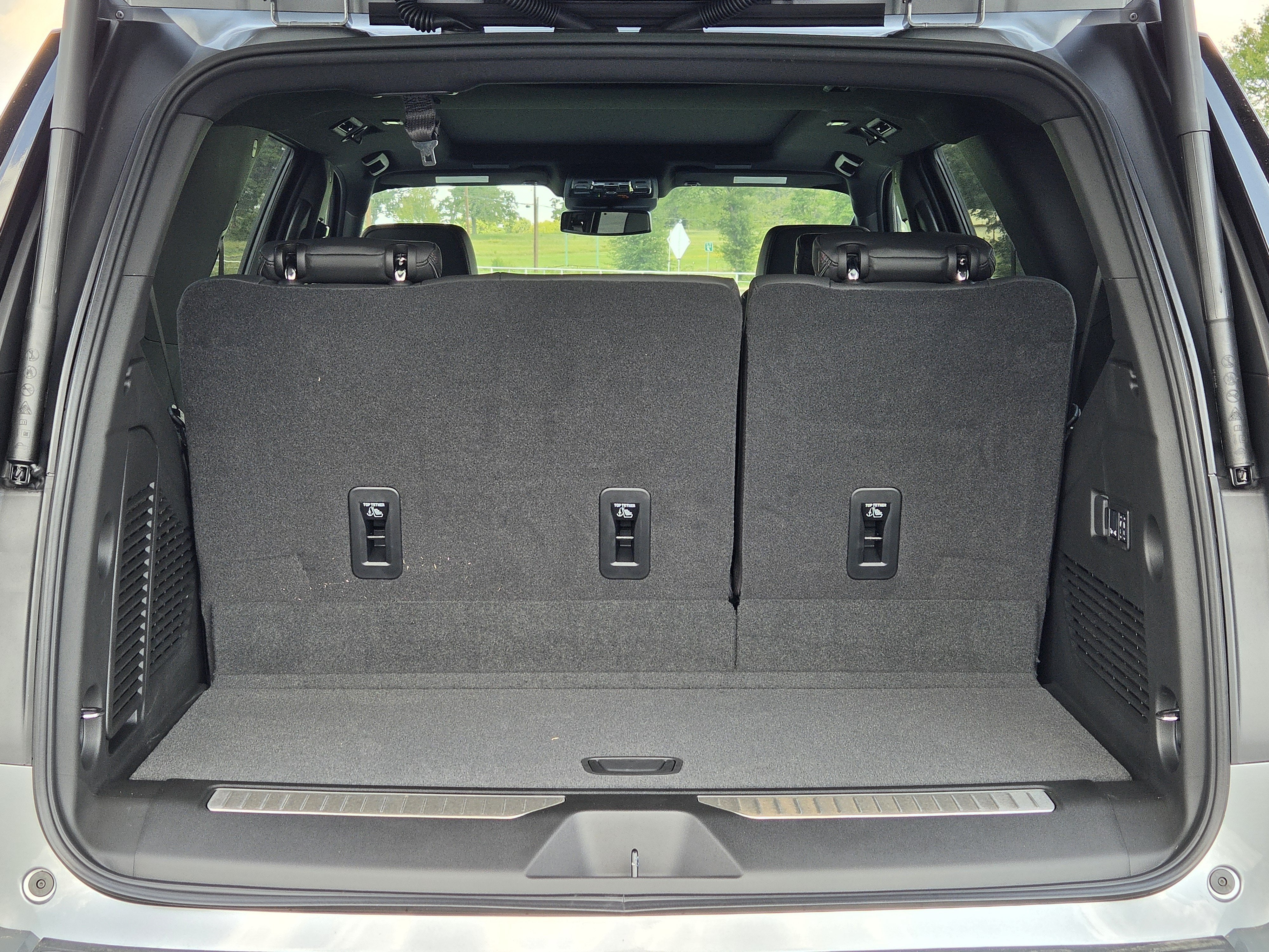 2027 Chevrolet Tahoe RST