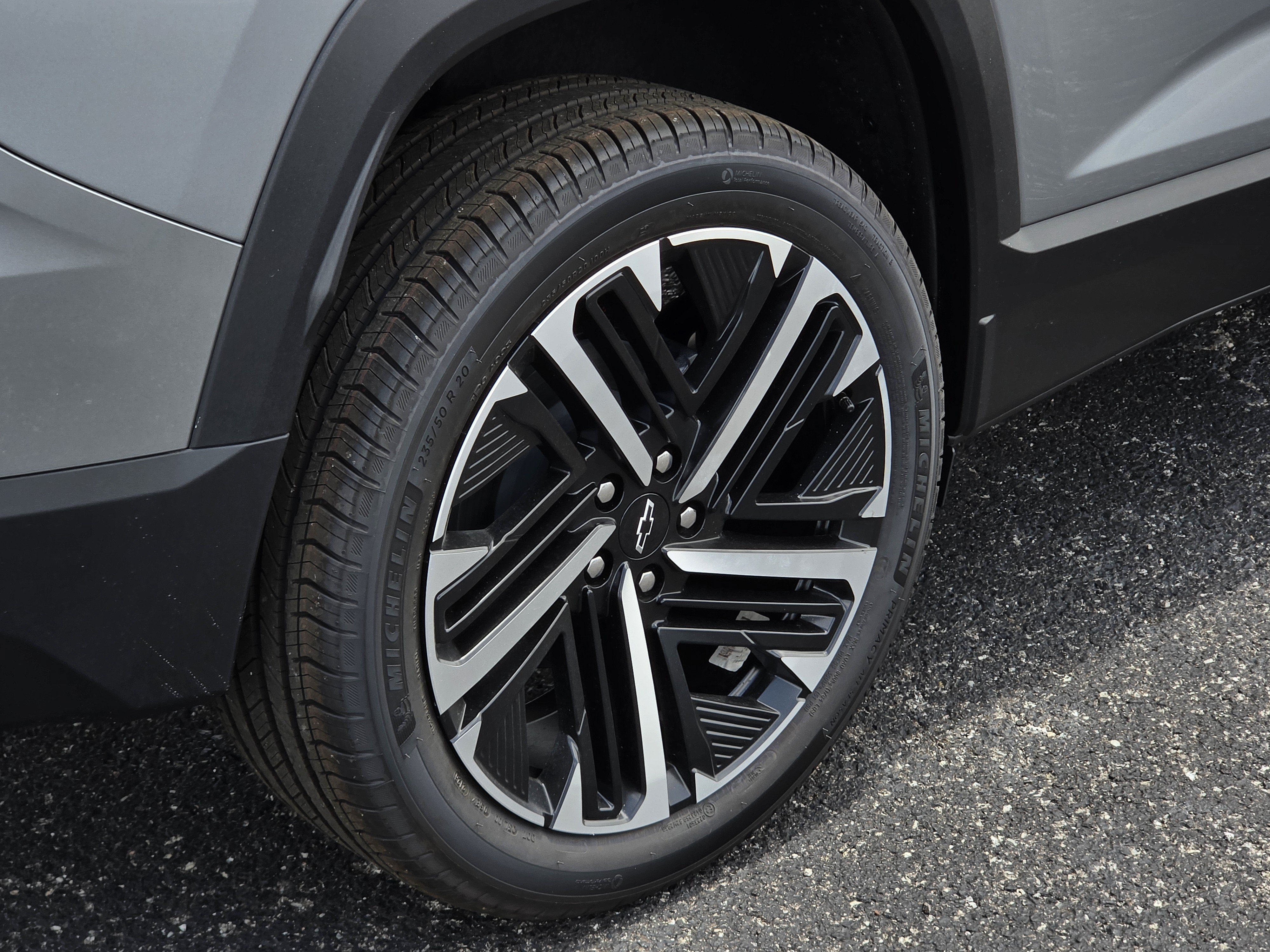 2027 Chevrolet Equinox FWD RS