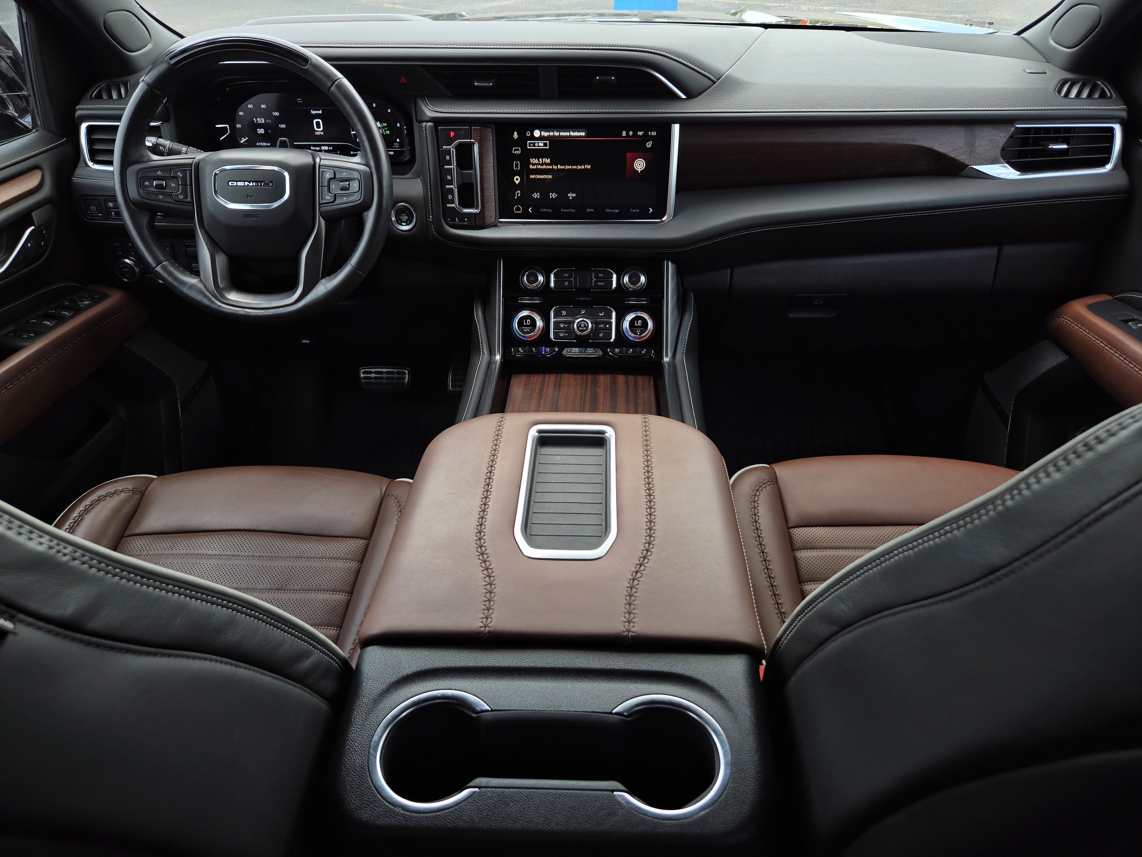 2023 GMC Yukon Denali Ultimate