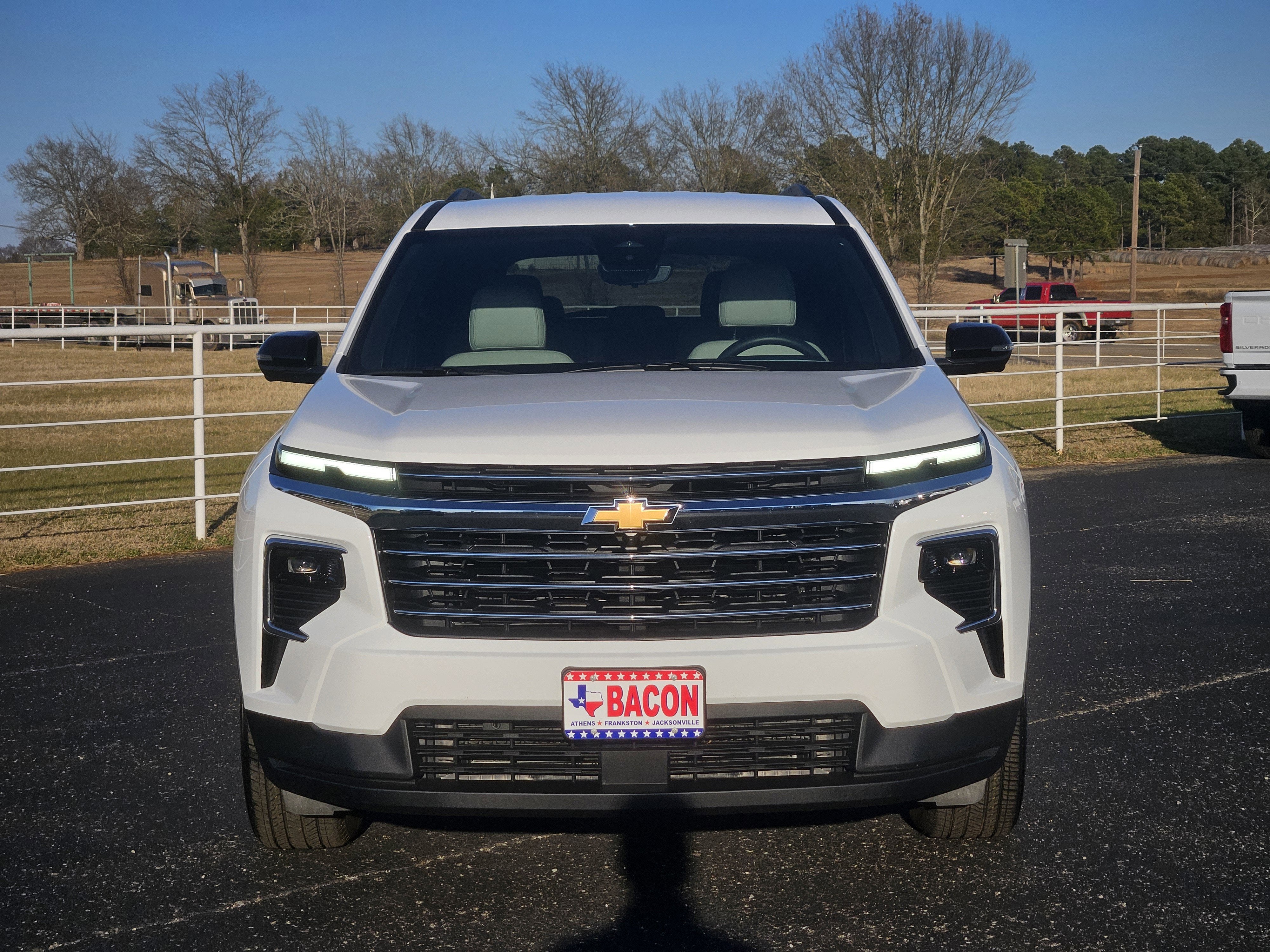 2026 Chevrolet Traverse FWD LT