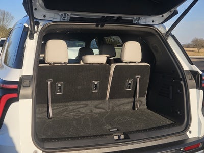 2026 Chevrolet Traverse FWD LT