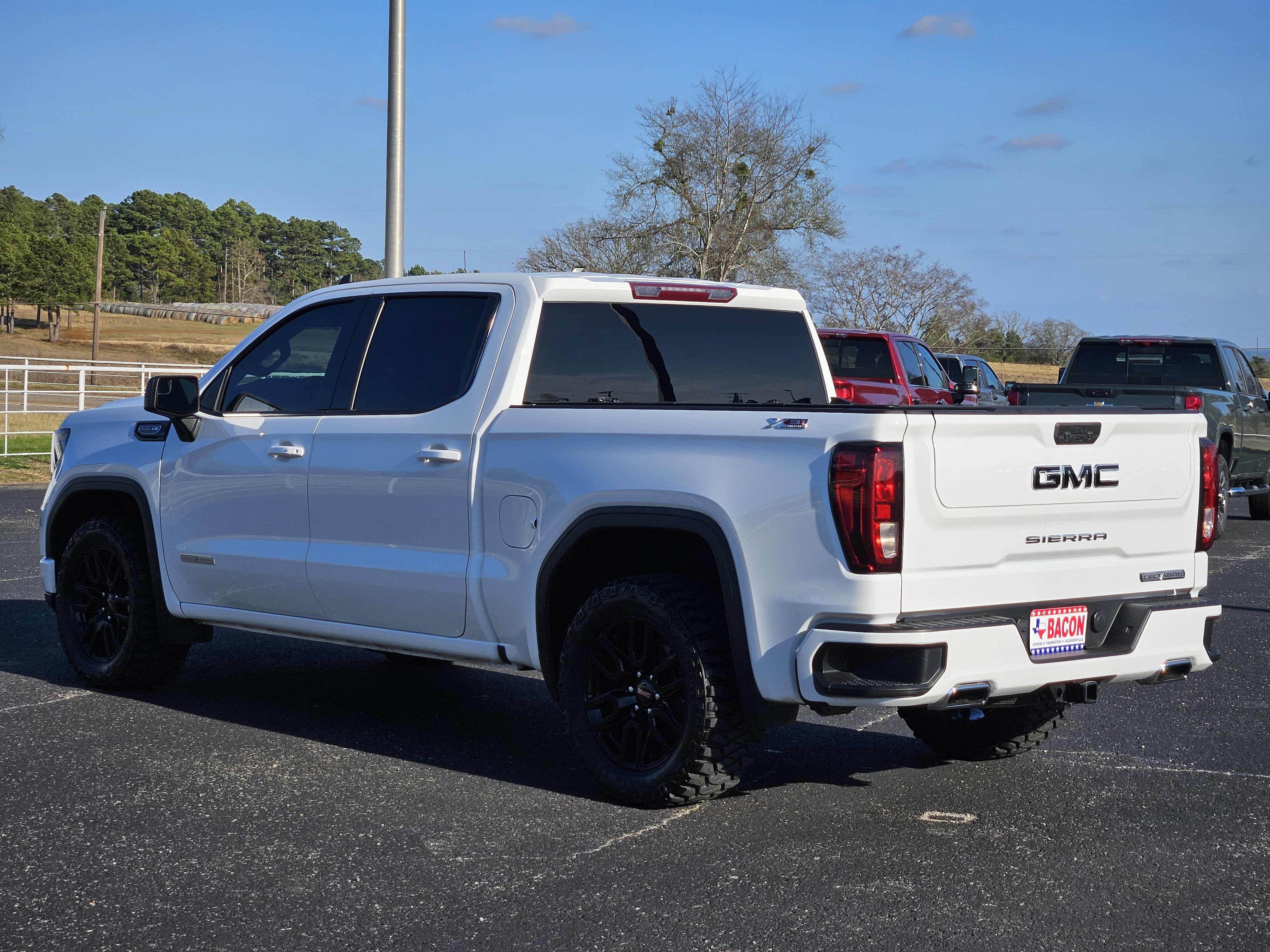 2022 GMC Sierra 1500 Elevation