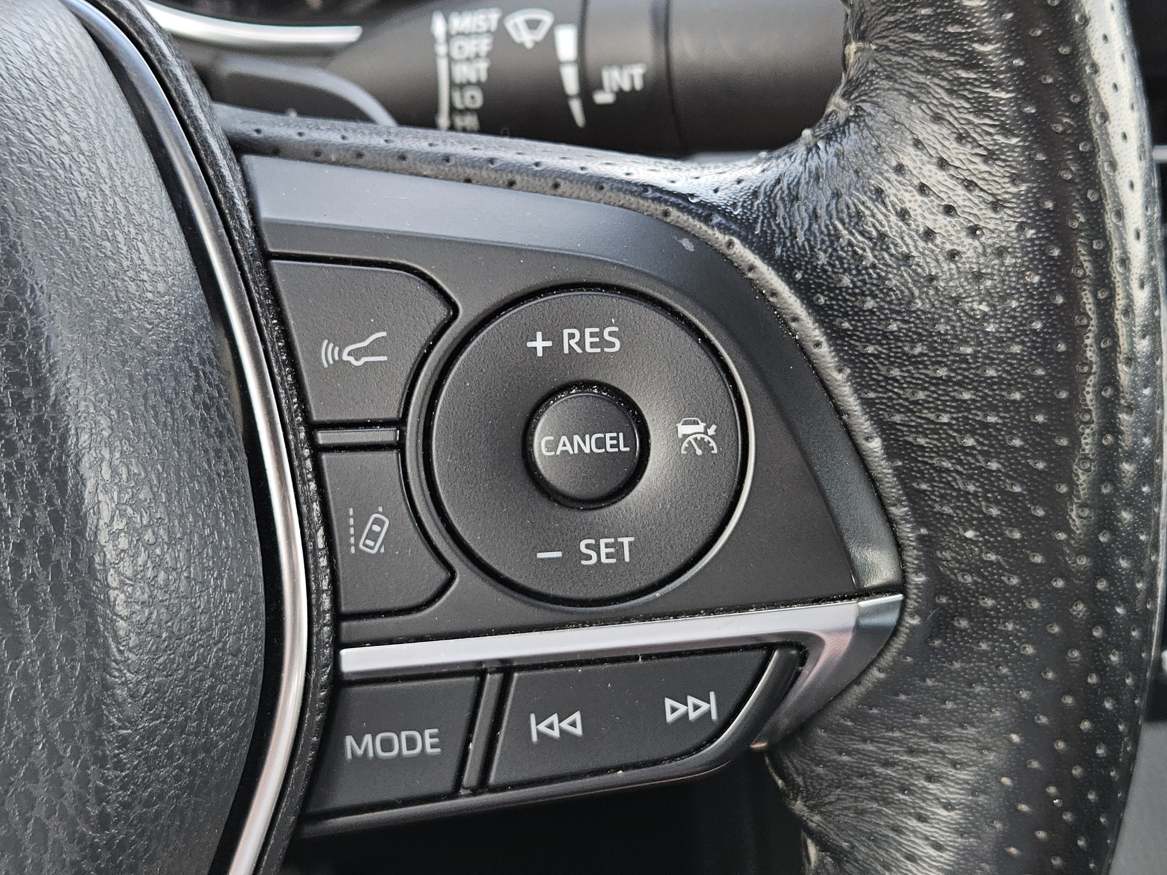 2019 Toyota Avalon XLE