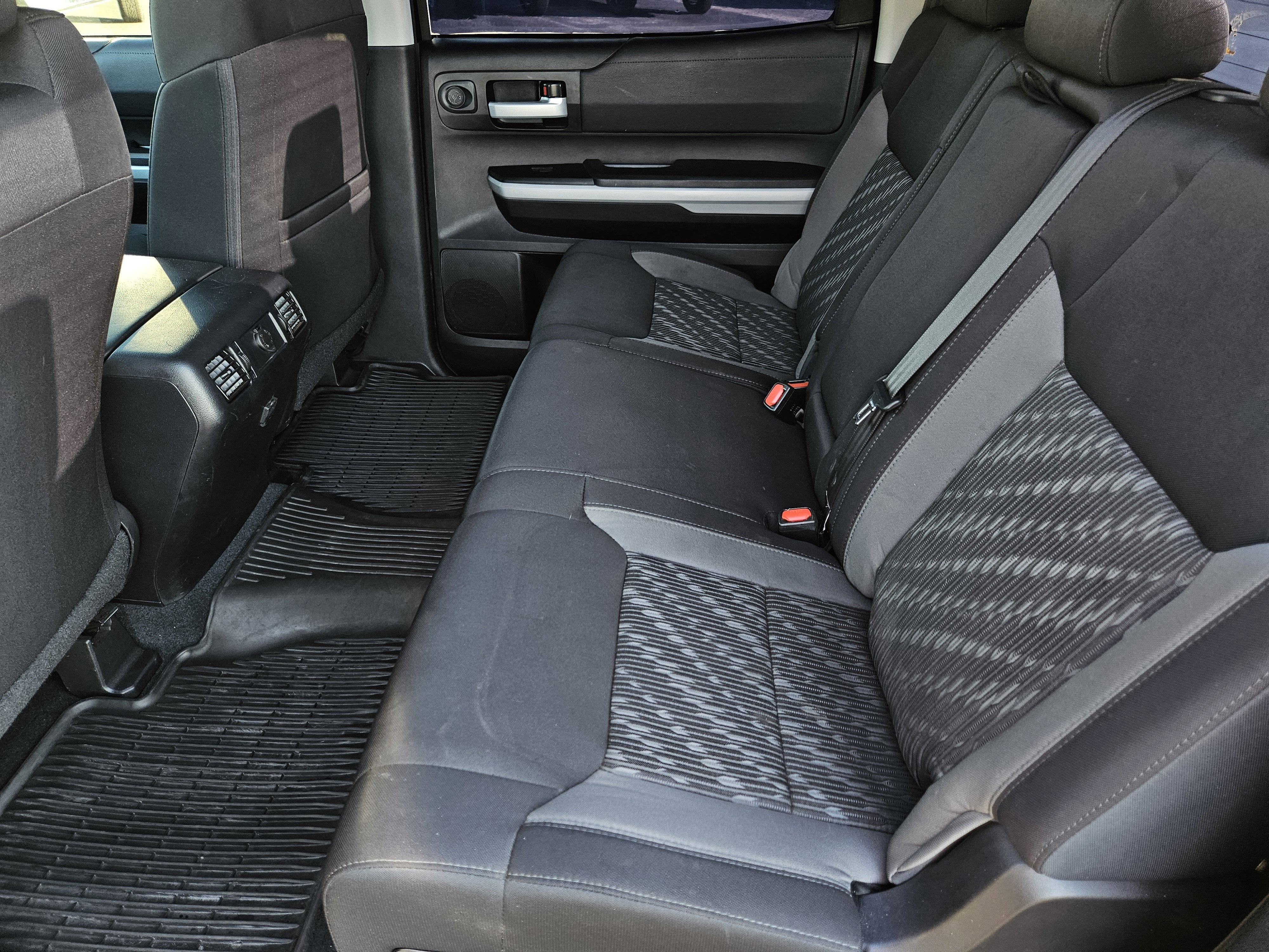 2020 Toyota Tundra 2WD SR5